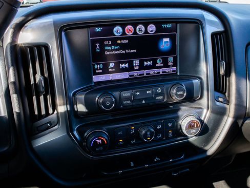 Used 2018 Chevrolet Silverado 1500 LT w/ All Star Edition image 20