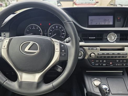 Used 2013 Lexus ES 350 FWD image 21