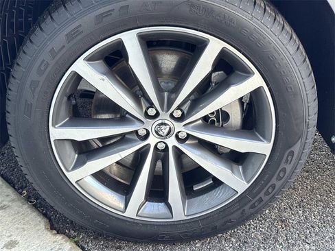 New 2026 Jaguar F-PACE R-Dynamic S image 11