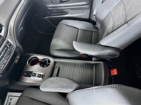 Used 2019 Honda Passport Sport image 26