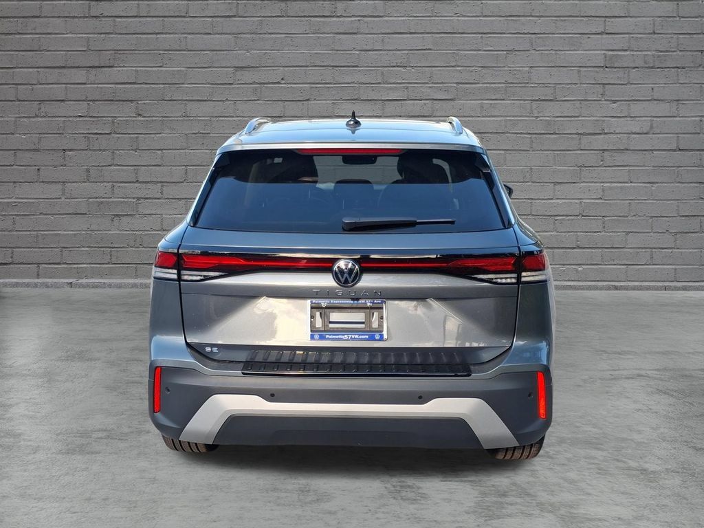 New 2026 Volkswagen Tiguan SE FWD image 4