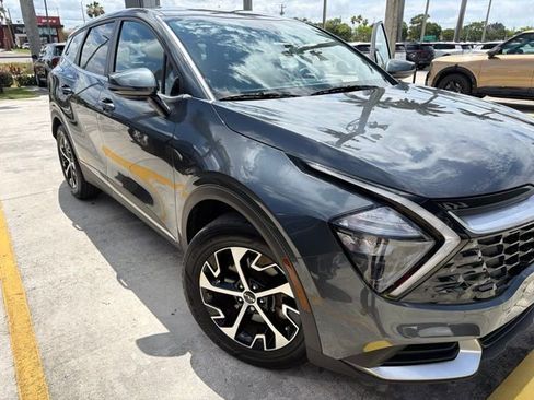 Certified 2023 Kia Sportage EX FWD image 2