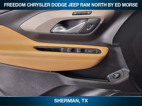 Used 2019 GMC Terrain SLT w/ Preferred Package FWD image 16