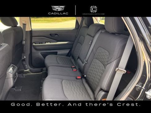 Used 2025 Nissan Pathfinder SV FWD image 27