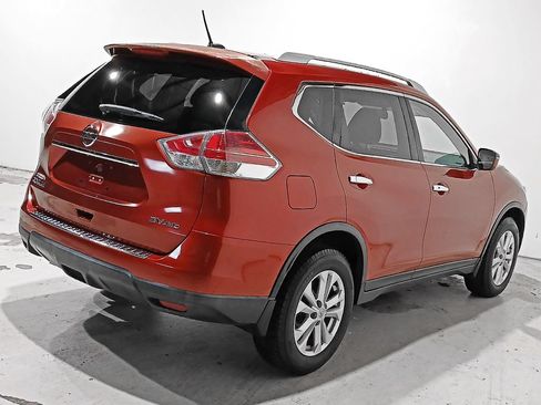 Used 2016 Nissan Rogue SV AWD/4WD image 6