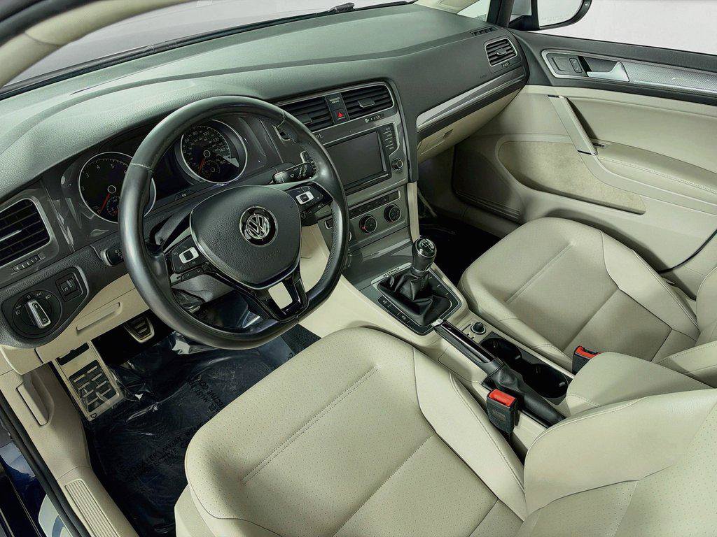 Used 2017 Volkswagen Golf Alltrack S AWD/4WD image 9