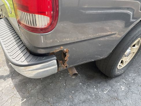 Used 2003 Ford F150 2WD Regular Cab image 3