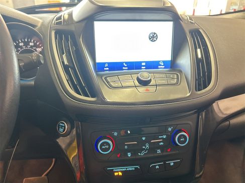 Used 2019 Ford Escape SEL image 10