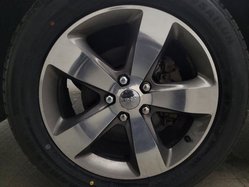 Used 2016 Jeep Grand Cherokee Overland image 31