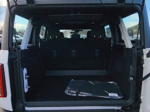 New 2025 Ford Bronco 4-Door image 28