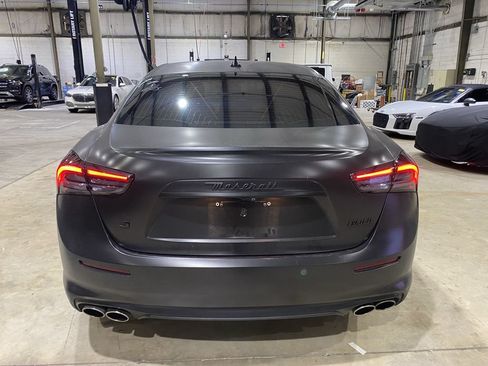 Used 2021 Maserati Ghibli S RWD image 16