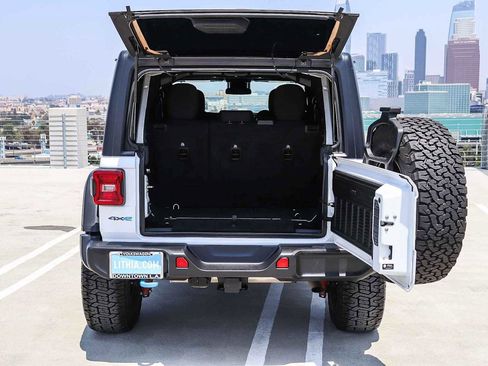 Used 2024 Jeep Wrangler Unlimited Rubicon 4xe AWD/4WD image 30