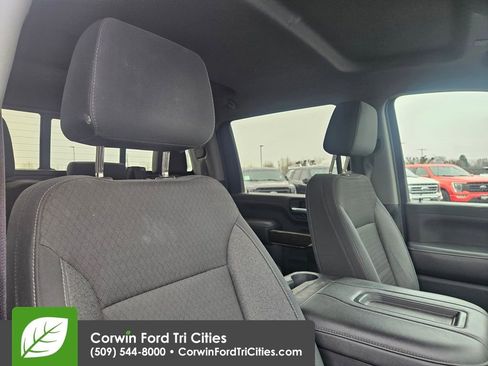 Used 2020 GMC Sierra 2500 SLE w/ SLE Value Package; image 10