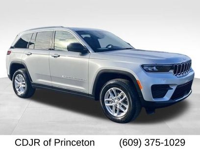 New 2025 Jeep Grand Cherokee Laredo w/ Luxury Tech Group I