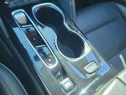 Used 2023 Buick Envision Essence FWD image 33