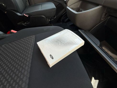 Used 2024 Ford Transit 250 Low Roof AWD w/ Exterior Upgrade Package image 25