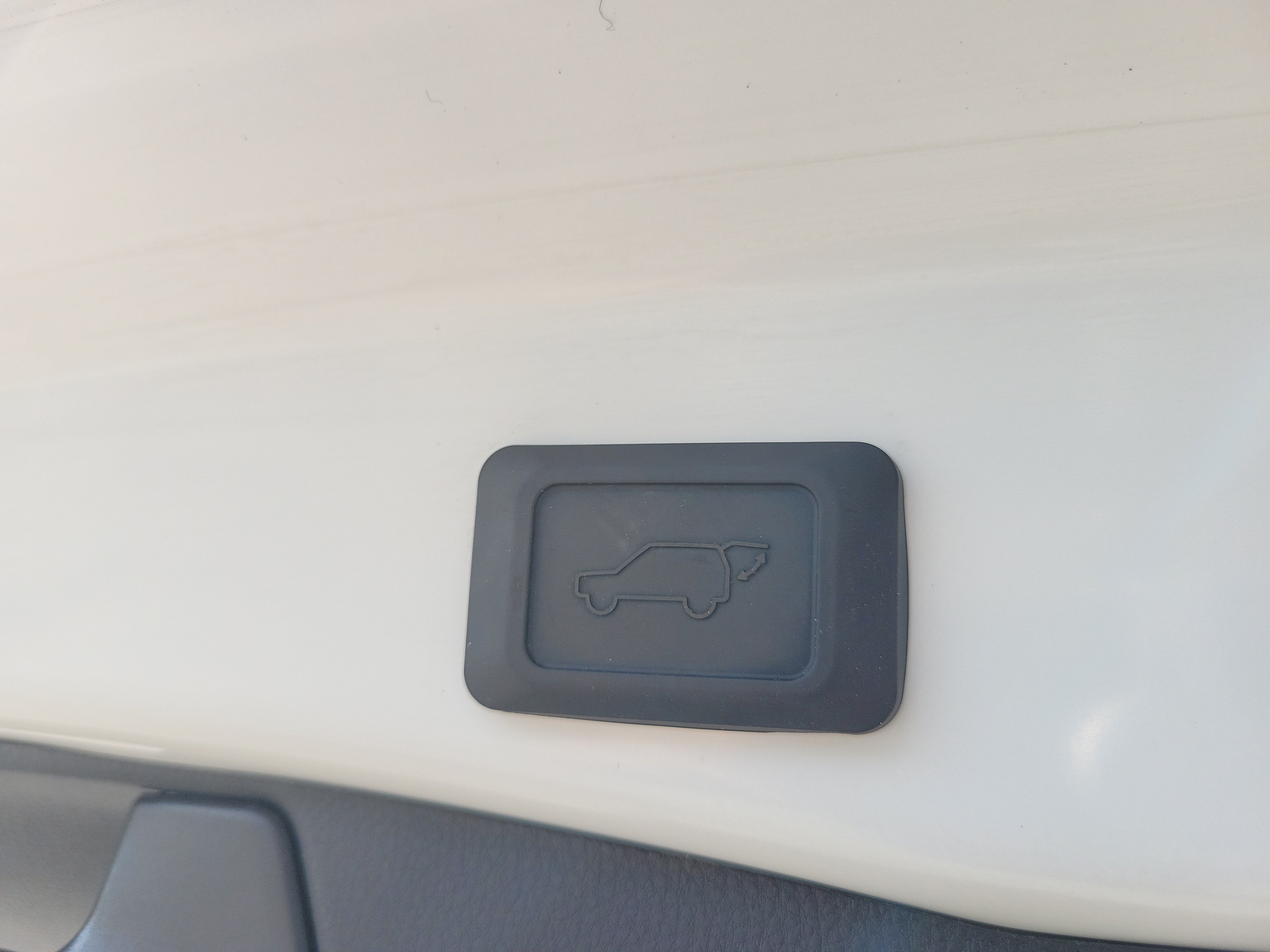 Certified 2025 Toyota RAV4 XLE Premium FWD image 12