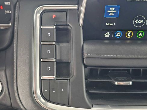 Used 2021 Chevrolet Suburban LT w/ Rear Media and Nav Package AWD/4WD image 31