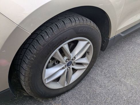 Used 2018 Ford Edge SEL w/ Equipment Group 201A image 6