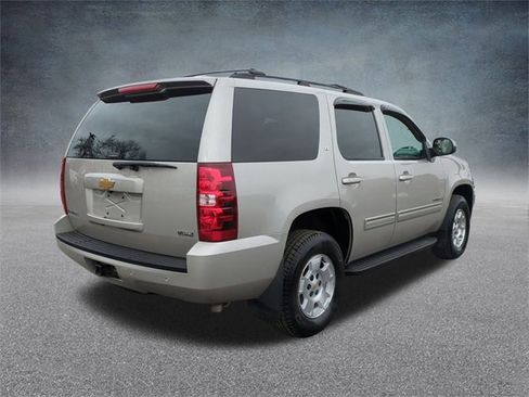 Used 2009 Chevrolet Tahoe LT w/ Convenience Package image 9