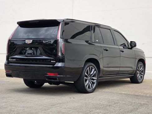 Used 2022 Cadillac Escalade ESV Sport w/ Touring Package AWD/4WD image 5