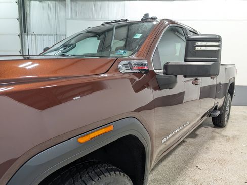 Used 2024 GMC Sierra 3500 SLE w/ SLE Value Package image 7