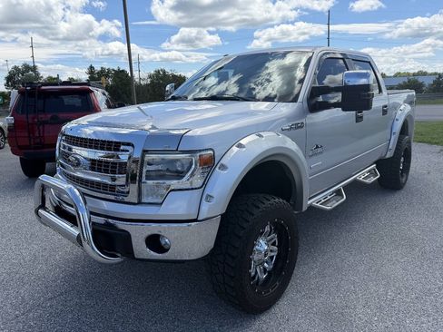 Used 2014 Ford F150 XLT w/ Equipment Group 302A Luxury AWD/4WD image 2