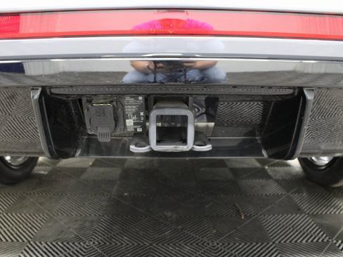 Used 2024 Volkswagen Atlas Cross Sport SEL Premium R-Line image 40