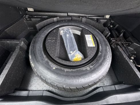 Used 2021 Toyota C-HR LE image 35