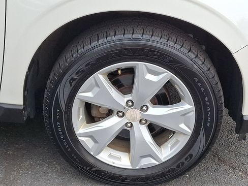Used 2015 Subaru Forester 2.5i w/ Alloy Wheel Package AWD/4WD image 14
