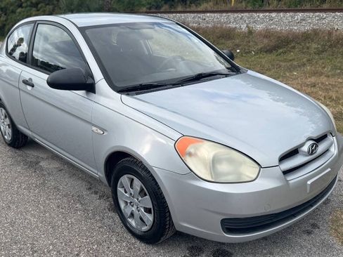 Used 2009 Hyundai Accent GS w/ Popular Equipment Pkg 2 FWD image 2