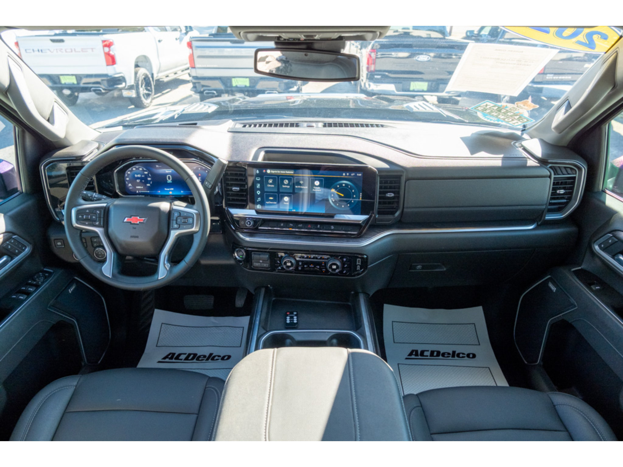 Used 2026 Chevrolet Silverado 2500 LTZ w/ LTZ Convenience Package AWD/4WD image 33
