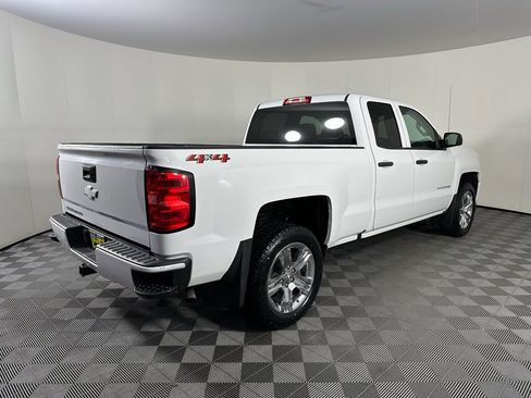 Used 2018 Chevrolet Silverado 1500 Custom w/ Custom Value Package image 20