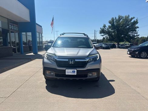 Used 2017 Honda Ridgeline RTL-E image 2