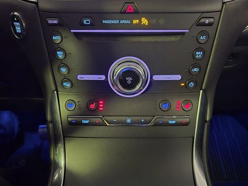 Used 2019 Ford Edge Titanium w/ Equipment Group 301A image 19