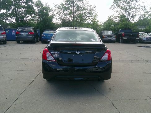 Used 2018 Nissan Versa S Plus image 5