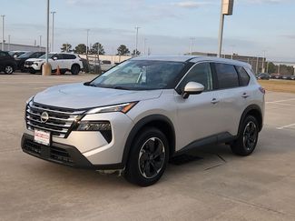 Used 2025 Nissan Rogue SV video 3