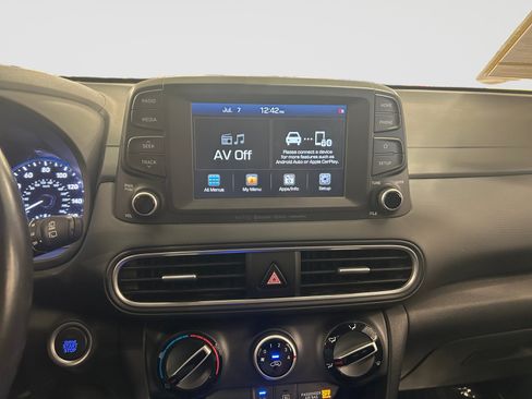 Used 2020 Hyundai Kona SEL Plus AWD/4WD image 15