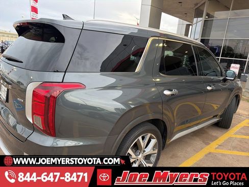 Used 2022 Hyundai Palisade Limited w/ Cargo Package image 2