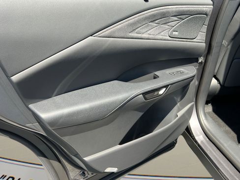 New 2025 Lexus RX 450h AWD w/ Luxury Package image 16