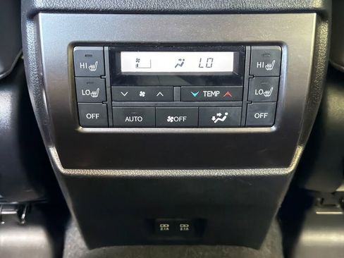 Used 2023 Lexus GX 460 w/ Black Line Special Edition AWD/4WD image 12