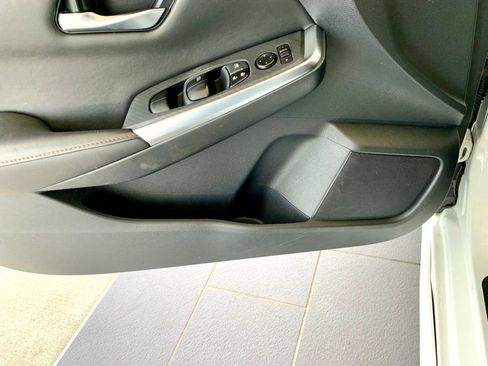 Used 2022 Nissan Sentra SR FWD image 13
