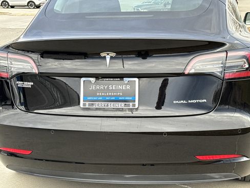 Used 2018 Tesla Model 3 Long Range image 13