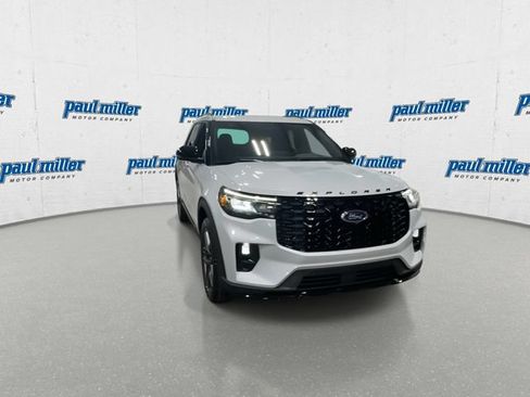 New 2026 Ford Explorer ST-Line w/ ST-Line Street Pack AWD/4WD image 3