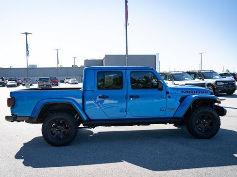 Used 2023 Jeep Gladiator Mojave w/ LED Lighting Group AWD/4WD image 11