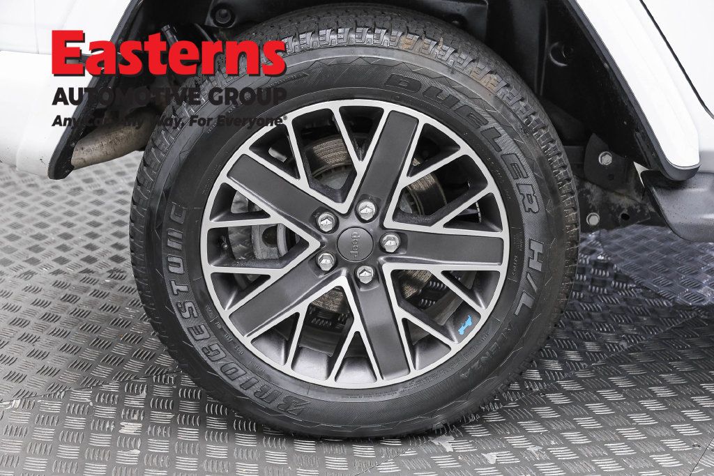 Used 2023 Jeep Wrangler Unlimited Sahara AWD/4WD image 33
