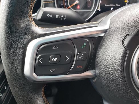 Used 2023 Jeep Wrangler Unlimited Sahara AWD/4WD image 16