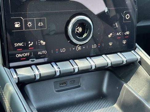 New 2026 GMC Terrain AT4 image 32