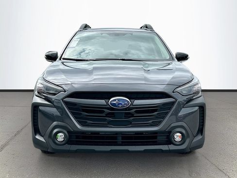 Certified 2025 Subaru Outback Premium w/ Popular Package #1A AWD/4WD image 2