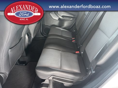Used 2019 Ford Escape SE FWD image 11